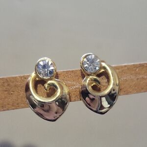 Vintage  Gold Plated Swirl Clip On Earrings